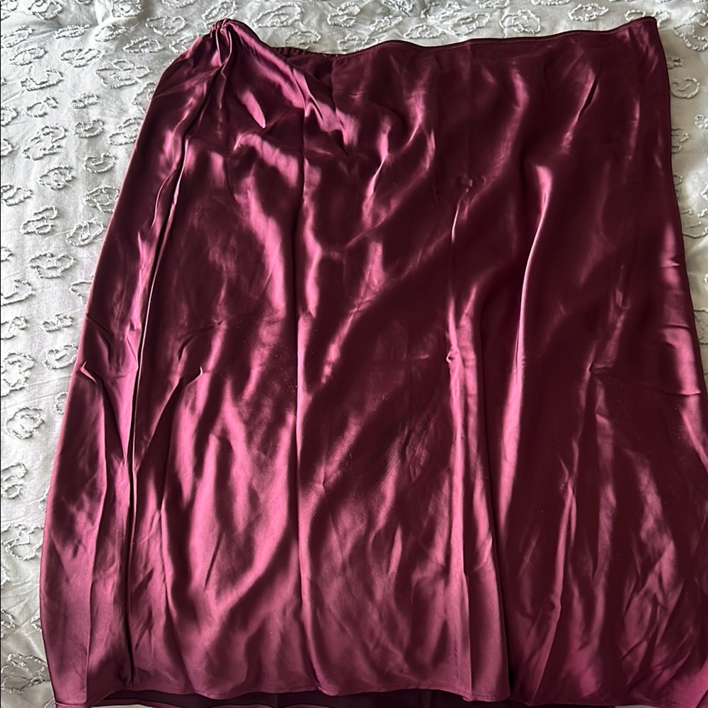 Elegant Satin Skirt in Rich Burgundy